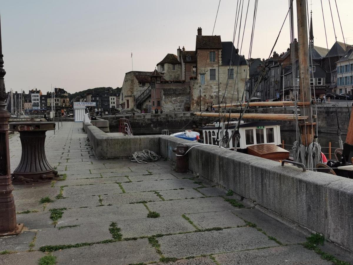 Phare Des Impressionnistes Apartment Honfleur Ngoại thất bức ảnh